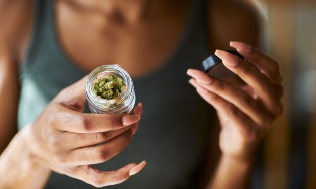 CANNABIS MEDICINAL: QUÉ PROBLEMAS DE SALUD PROVOCA SU CONSUMO
