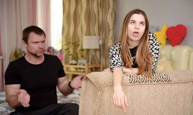 LA ADOLESCENCIA, EL “PROBLEMA” DE MUCHOS PADRES