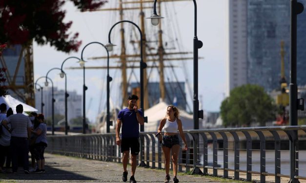 TIPS PARA CUIDARSE DE UN GOLPE DE CALOR