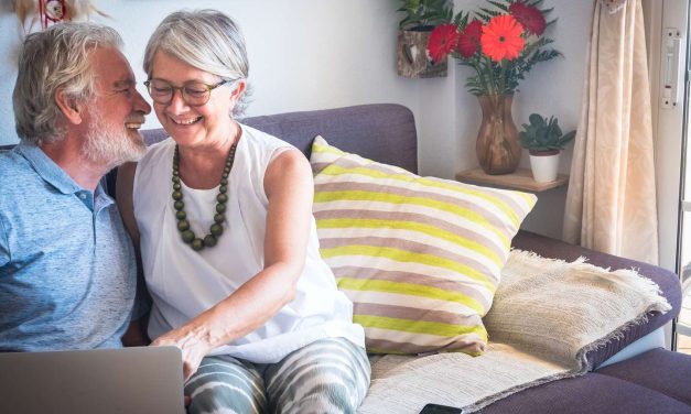 SER MÁS PAREJA Y MENOS AMIGOS, LA CLAVE PARA NO APAGAR LA LLAMA SEXUAL EN LAS RELACIONES ESTABLES