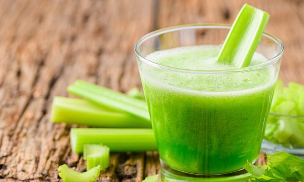 El jugo que es tendencia entre los famosos y que ayudaría a quemar grasas