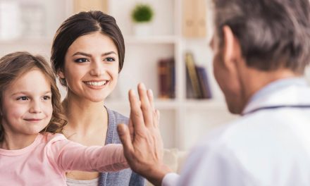 Crear universos de juego y disfrute con empatía y sensibilidad, las claves para una neurocirugía pediátrica