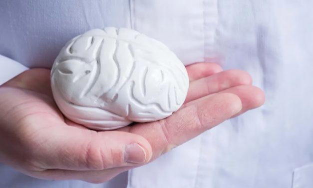 El sencillo hábito diario que ayuda a no perder la memoria al envejecer