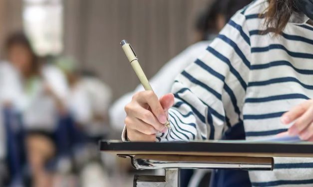 Tener un mayor nivel educativo ayuda a envejecer lentamente y vivir más