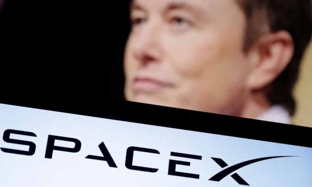 La NASA evalúa pedirle ayuda a Elon Musk para una delicada misión espacial