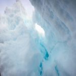 Detectaron señales inusuales bajo el hielo de la Antártida: la ciencia aún no encuentra una explicación