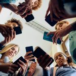 Día de la Salud Mental: estrategias para cuidar el bienestar emocional de los jóvenes en la era digital