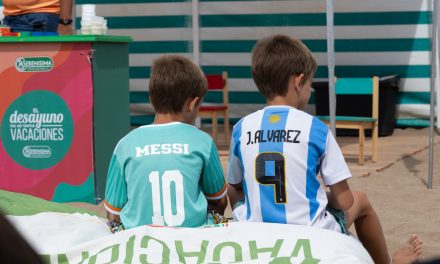 Mastellone Hnos. vuelve a la Costa Atlántica con su campaña “El Desayuno no se Toma Vacaciones”