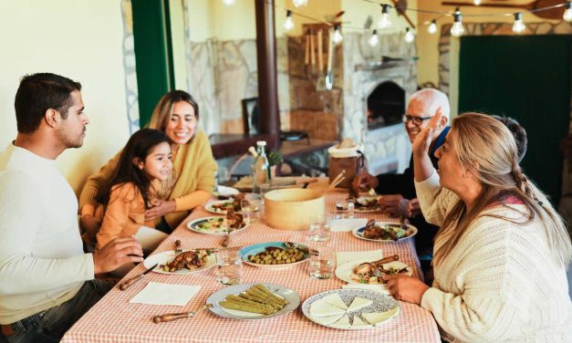 Qué recomiendan los especialistas para mantener una alimentación saludable durante las vacaciones