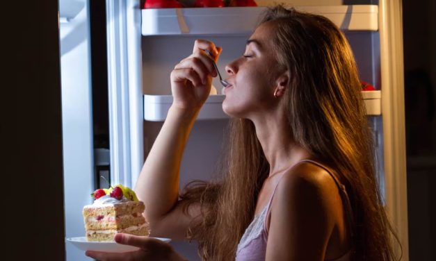 Técnica 5-4-3-2-1: qué es y por qué puede ayudar a controlar los ataques de hambre