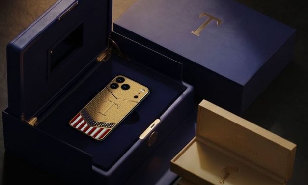 La versión de lujo del teléfono de Donald Trump cuesta 11.000 dólares