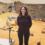 Aplicó a la NASA con 14 años y la rechazaron: fue pasante, limpió un inodoro espacial y ahora lidera la exploración a Marte