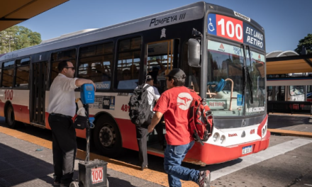 Empresas de colectivos advierten que podrían reducir servicios por la crisis financiera del sector